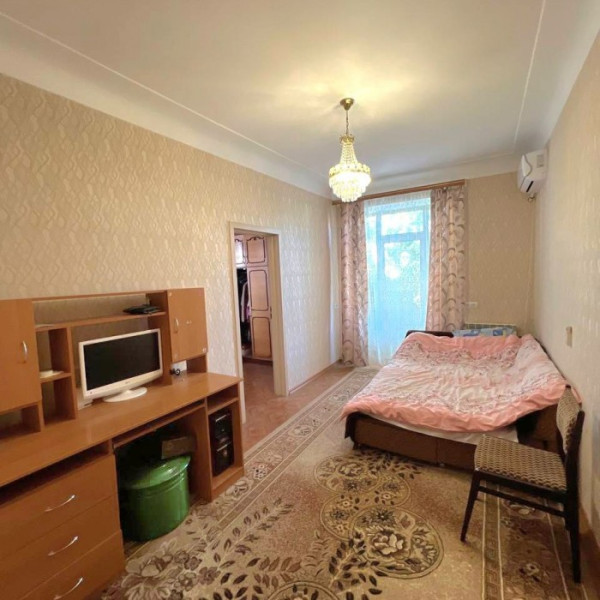 Фото Продам 4-к квартиру по улице Шевченко Т. Г., Луганск