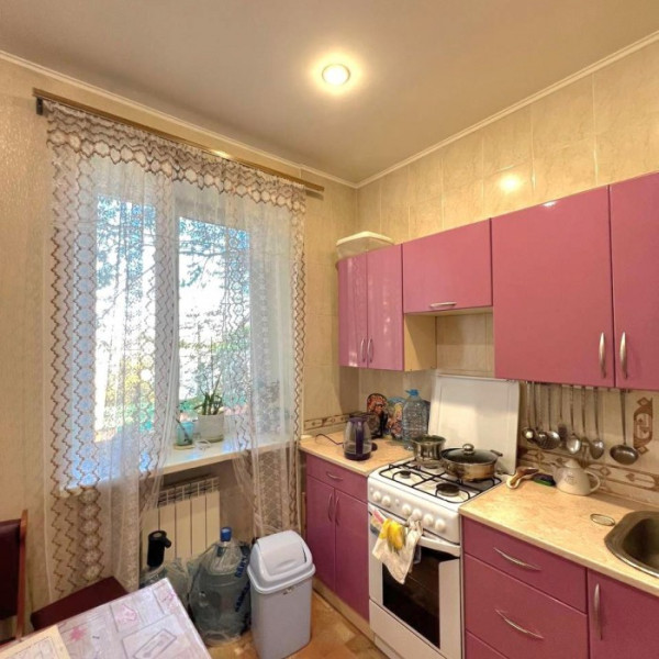 Продам 4-к квартиру по улице Шевченко Т. Г., Луганск