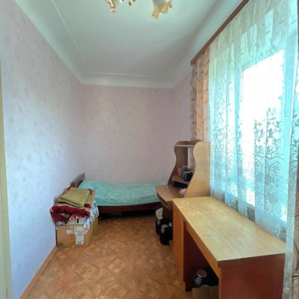 Фото Продам 4-к квартиру по улице Шевченко Т. Г., Луганск