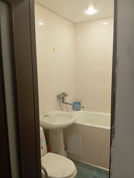 Фото Квартира г. Алчевск (ул. Ленина, район ТЦ)