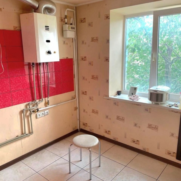 Фото Продам 2-ком квартиру на кв. Димитрова, г. Луганск.