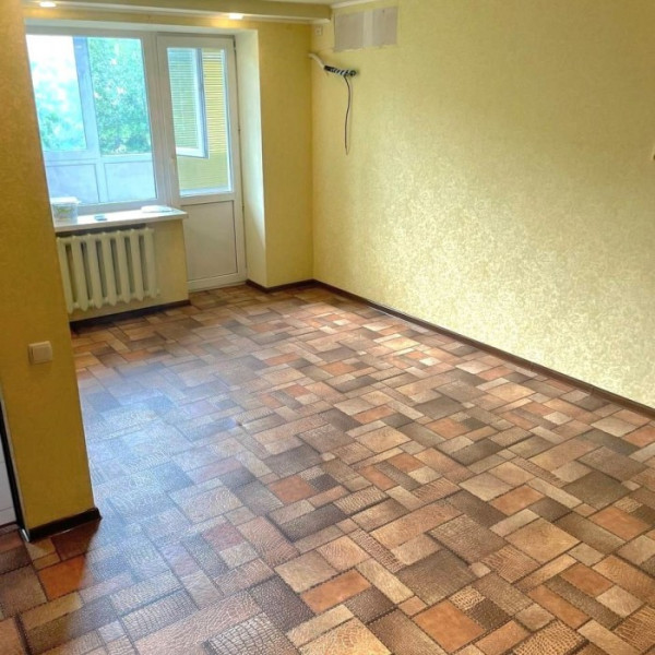 Продам 2-ком квартиру на кв. Димитрова, г. Луганск.