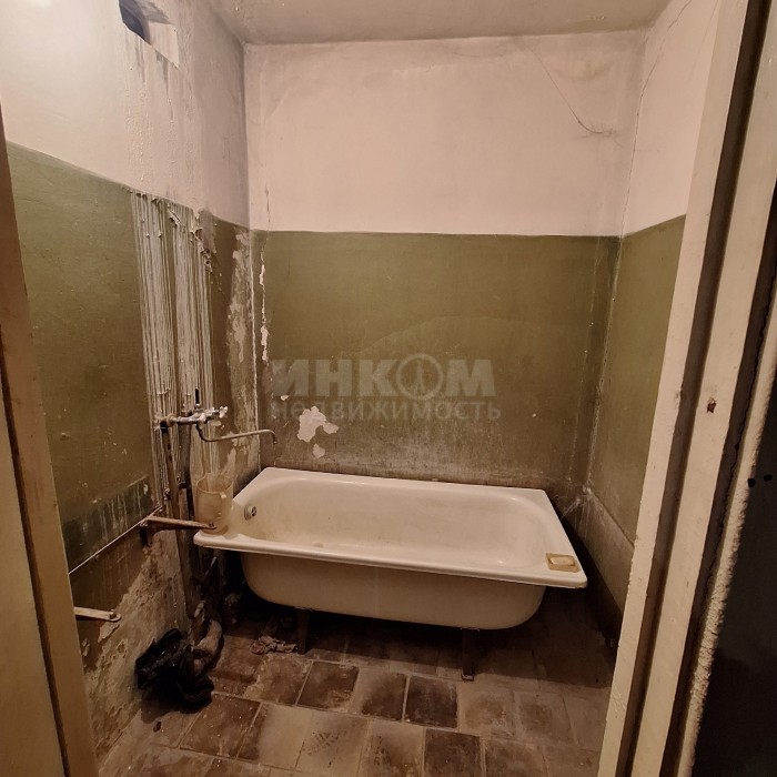 Фото Продам 3-х комн квартиру в г Луганск кв Героев Сталинграда