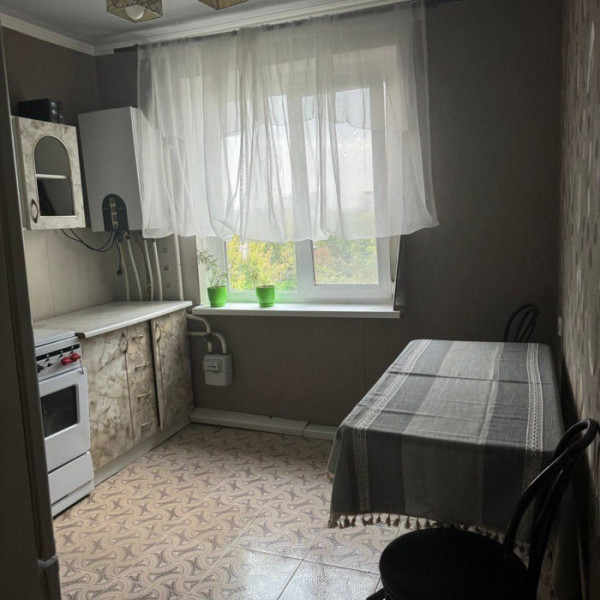 Фото Продается в г. Луганске на восточных кварталах