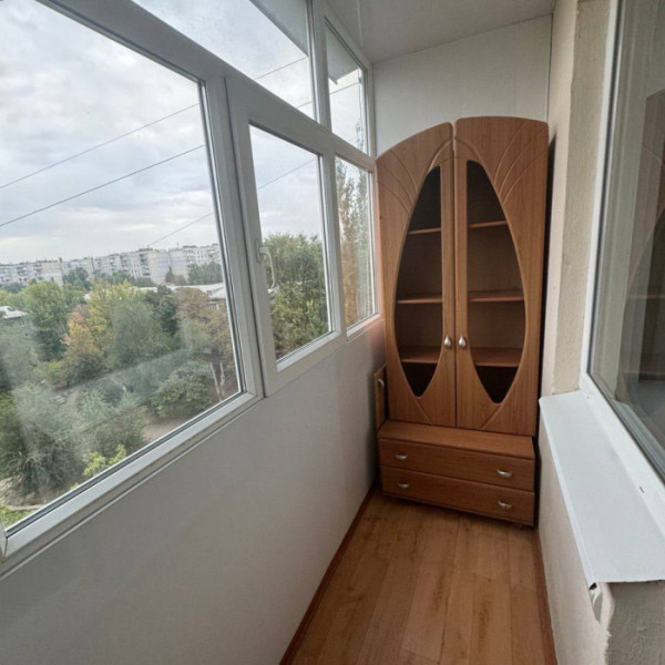 Фото Продается в г. Луганске на восточных кварталах