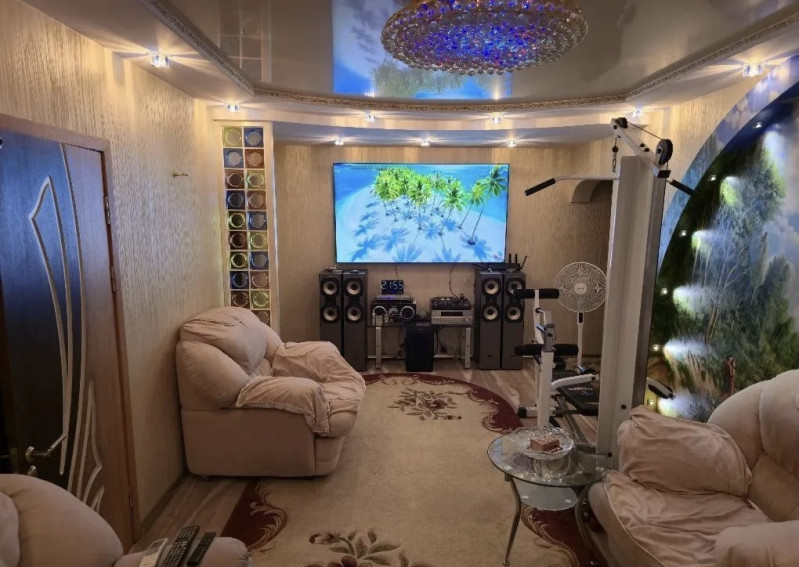 Продаётся трёхкомнатная квартира, 75 м²