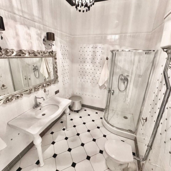 Фото Продам Дом 515м2 рн. ост. Конно Спортивная Школа