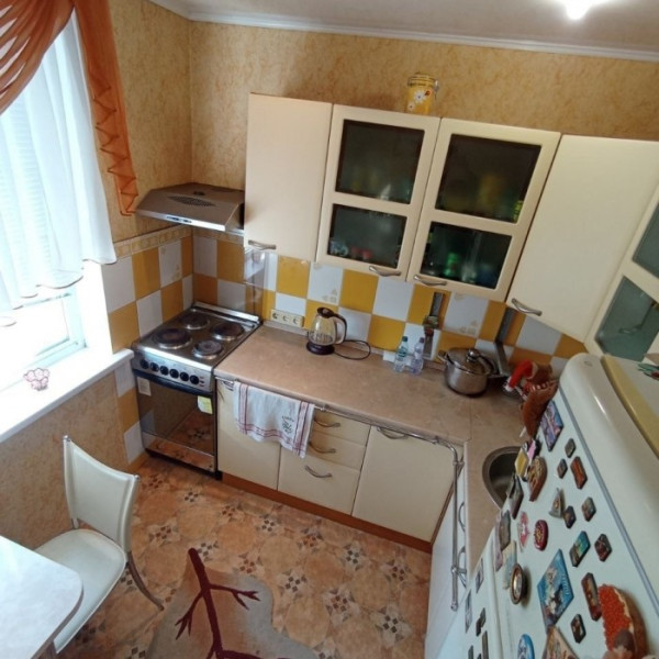 Фото Продам 2-х комн квартиру в Центре города Луганск улица Зозулина