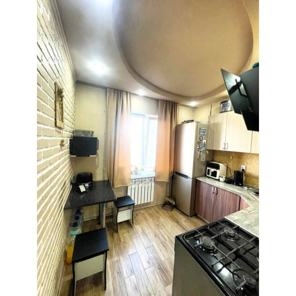 2-комн. квартира, кв-л Якира 5