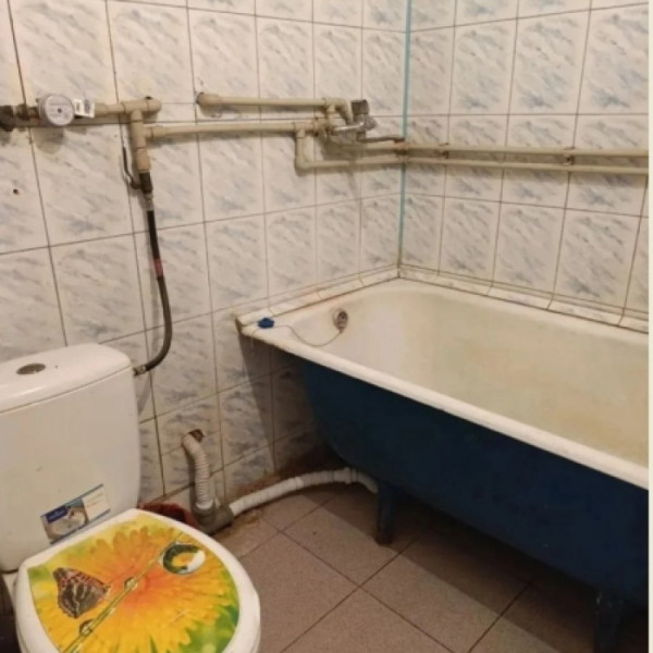 Фото 7390 Продам 1 комн. квартиру в р-не маг. "Семья"