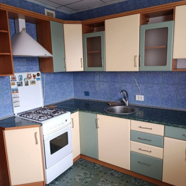 Фото № 7052 Продам 2х комн. квартиру в р-не Центра занятости