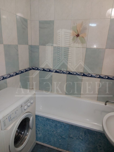 Фото Сдам посуточно квартиру (г. Брянка, ул. Щетинина)