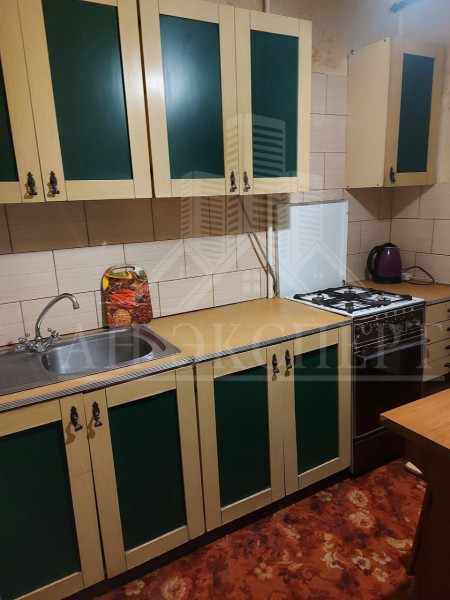 Фото Сдам посуточно квартиру (г. Брянка, ул. Щетинина)