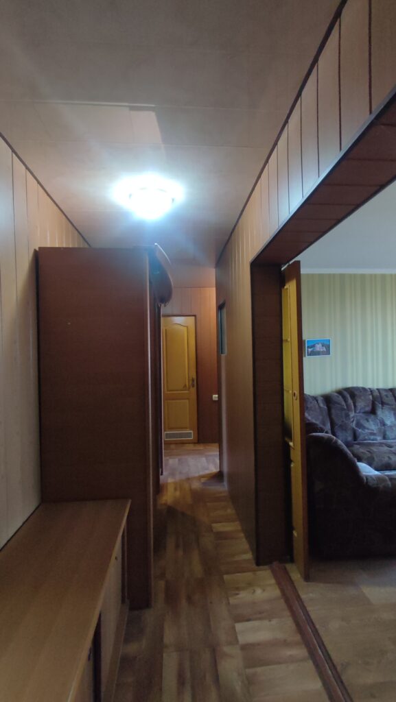 № 882 Продается 2-х комнатная квартира в г. Перевальске, по ул. Горняцкая