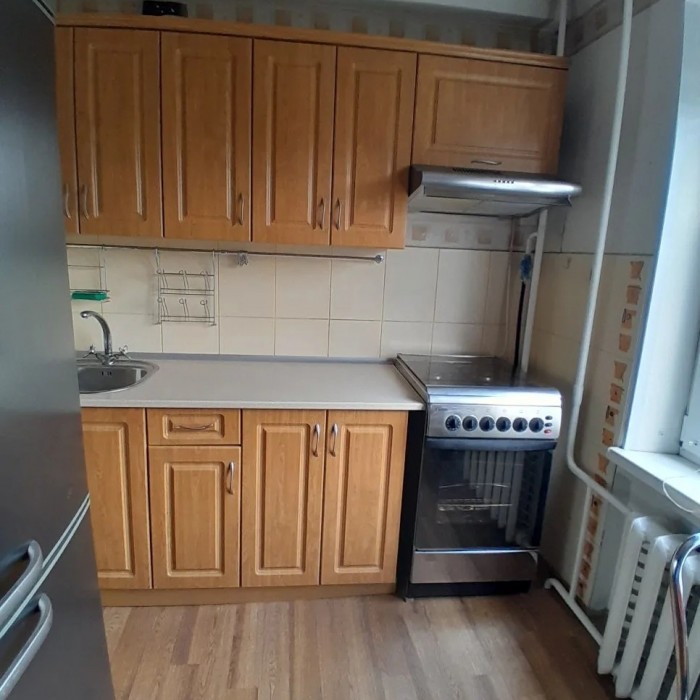 Фото Продам 2х комн. квартиру в р-не кафе "Кристалл"