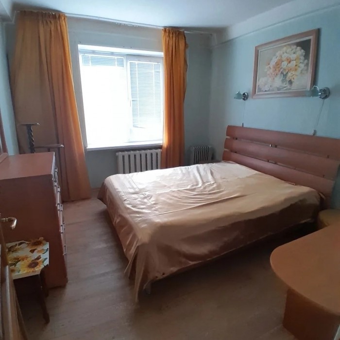 Фото Продам 2х комн. квартиру в р-не кафе "Кристалл"