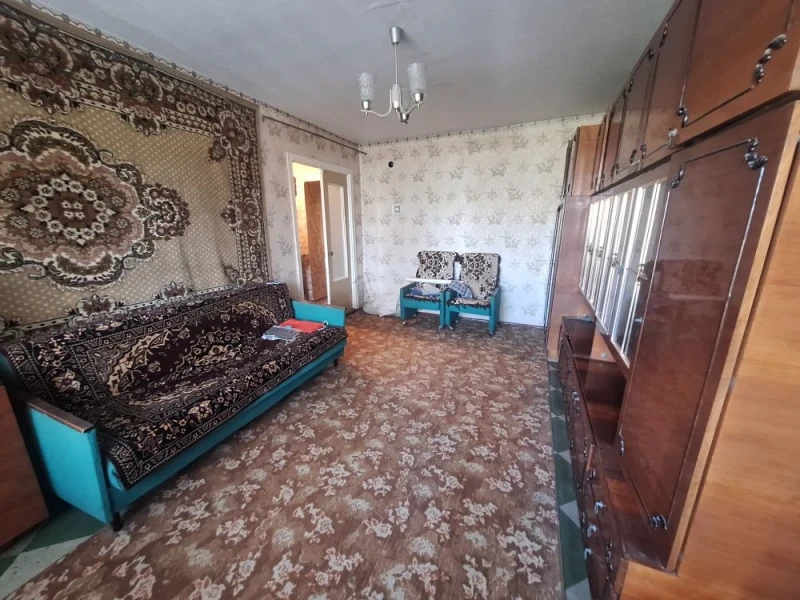 Фото Продаётся 3-комнатная квартира в городе Брянка, м-н Молодёжный, д. 5.