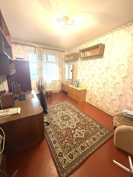 Фото 3-комнатная квартира, кв. Степной дом 13(Район 60 школы)