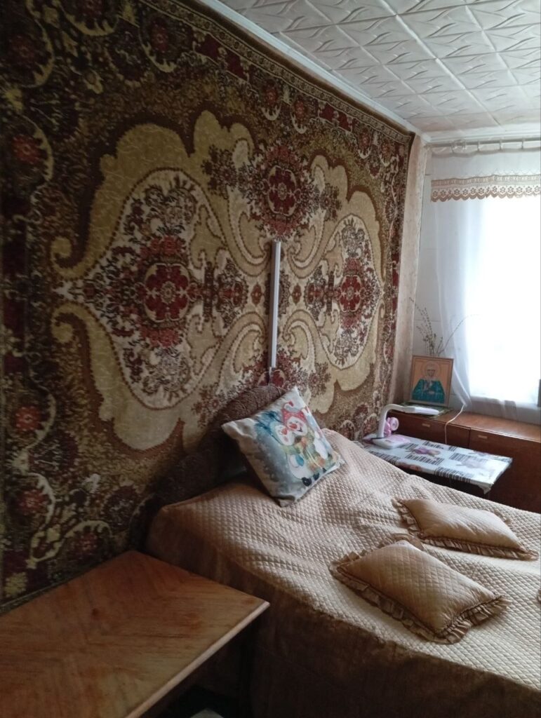 Фото № 1088 Продается 1 комнатная квартира (Чешка) по ул. Горняцкой, центр.