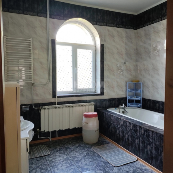 Фото Продам дом на восточных кварталах