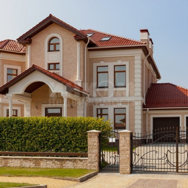 Продам Дом 297м2 кв. Южный