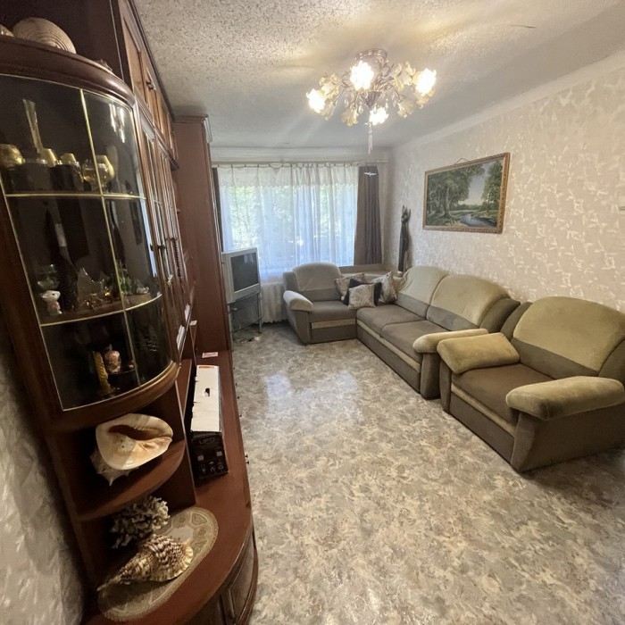 Фото Продам 3- к. квартиру, г. Луганск, кв. Шевченко (р- н 38 школы)