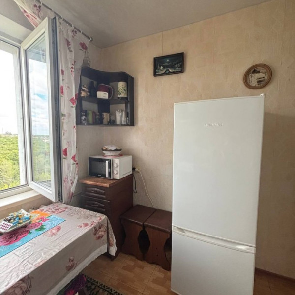 Фото Продам 2к на восточных кварталах