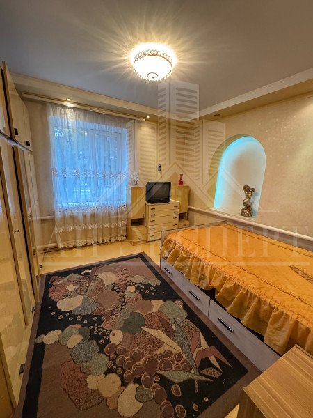 Фото СДАМ 3-Х КОМНАТНУЮ КВАРТИРУ НА ДЛИТЕЛЬНЫЙ СРОК (Стаханов, ул. Карла Либкнехта, д. 75)