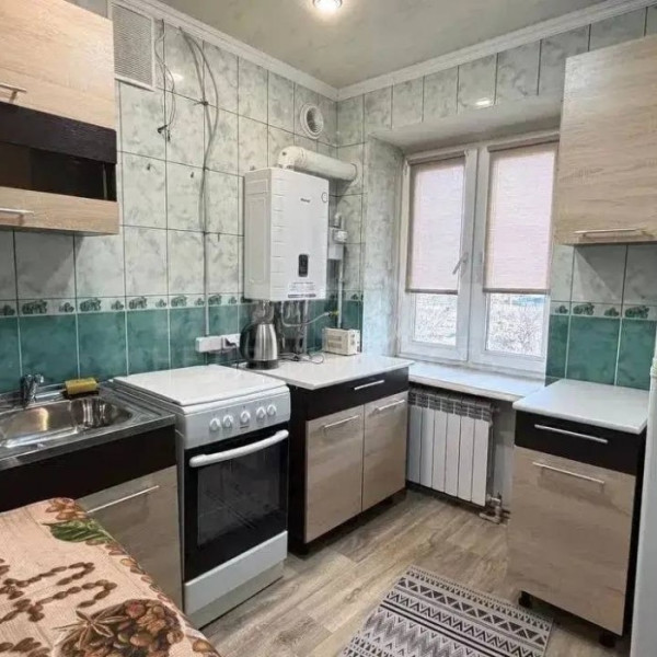 Продам 2-х комн квартиру с АО в Центре г Луганск ул 24 Линия