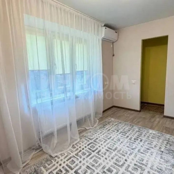 Фото Продам 2-х комн квартиру с АО в Центре г Луганск ул 24 Линия