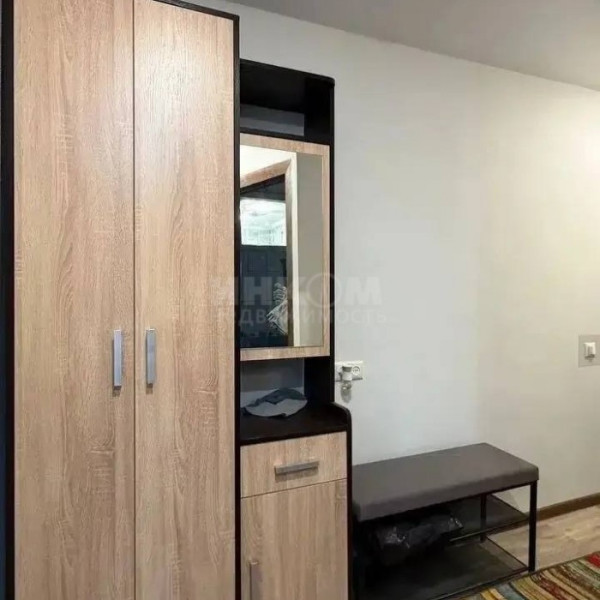 Фото Продам 2-х комн квартиру с АО в Центре г Луганск ул 24 Линия