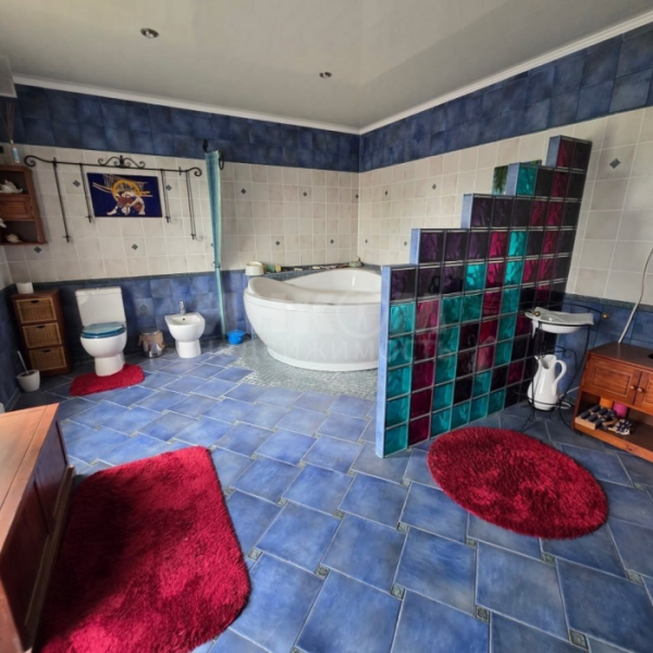 Фото Продам дом 776м2 на районе Черного кота