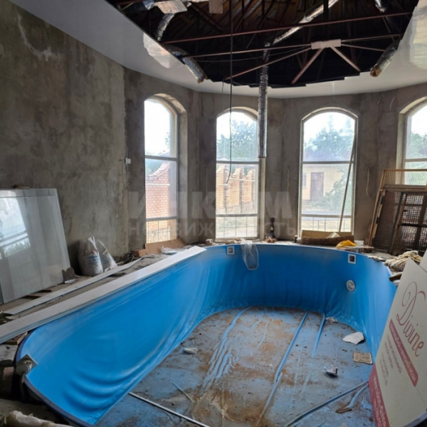 Фото Продам дом 776м2 на районе Черного кота