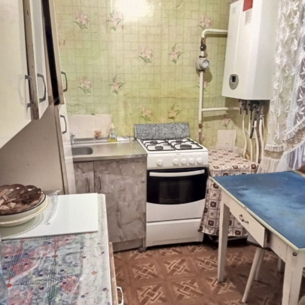 Фото Продам 4-х комн квартиру с АО в г.Луганск кв. Солнечный