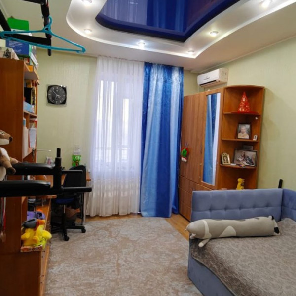 Фото Продам 3-х комнатную квартиру в городе Луганск ЖК "Оксфорд "