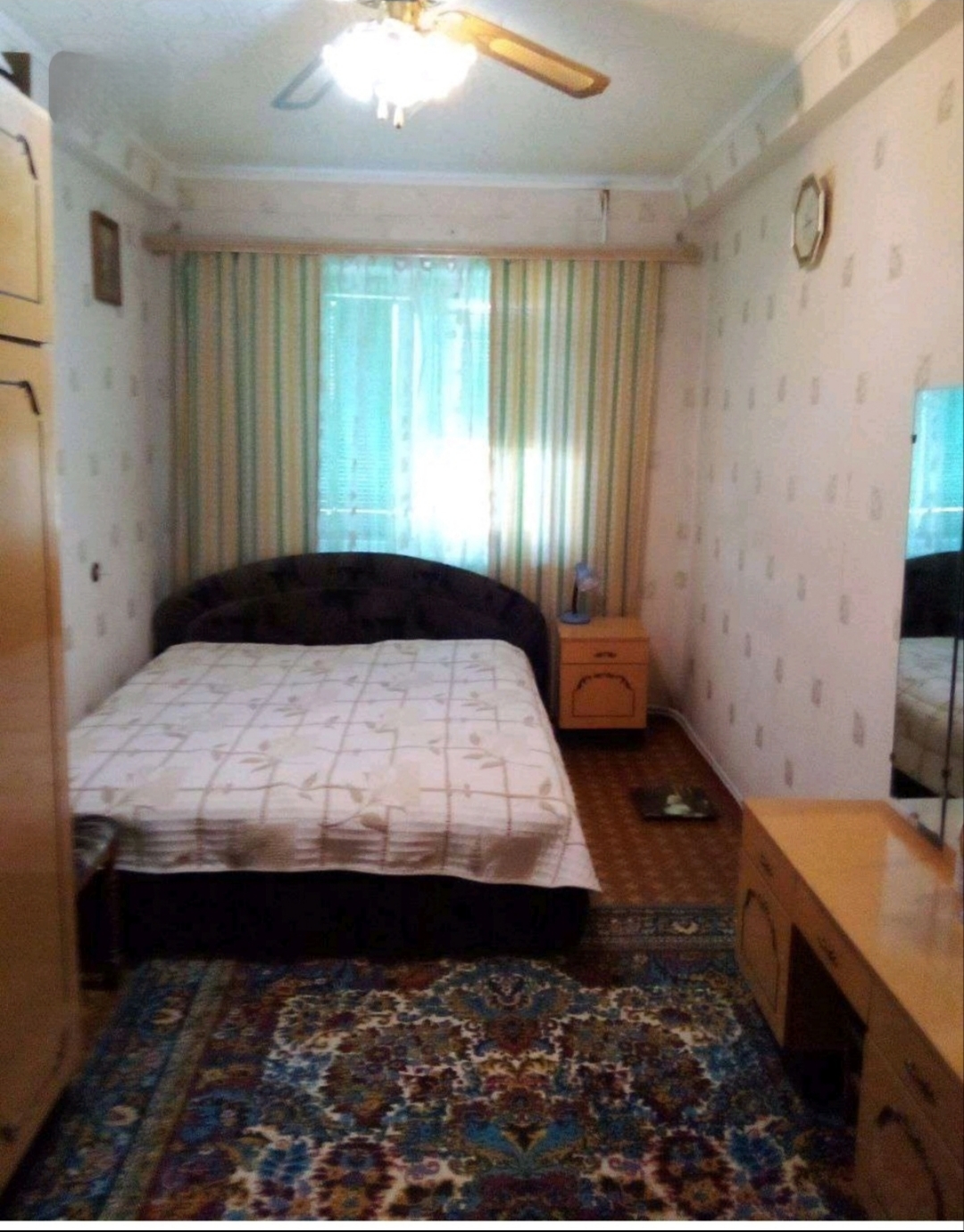 Продается 4- комнатная квартира кв. Шахтерский, д. 14