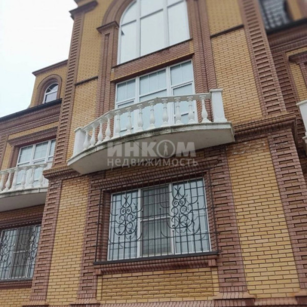 Фото продам шикарный дом на МРЭО 550м2