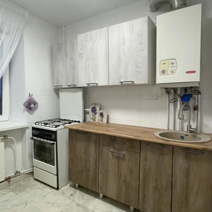 Фото Продам 2-х комн квартиру с АО в г Луганск кв ГБК