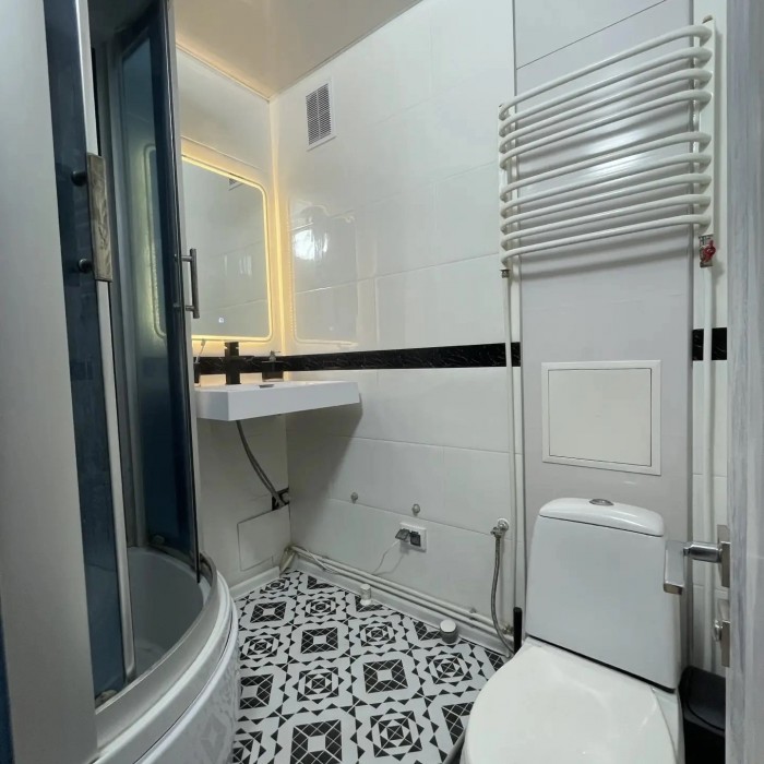 Фото Продам 2-х комн квартиру с АО в г Луганск кв ГБК
