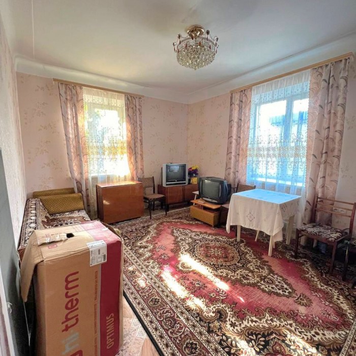Фото Продам 4-к квартиру по улице Шевченко Т. Г. , Луганск