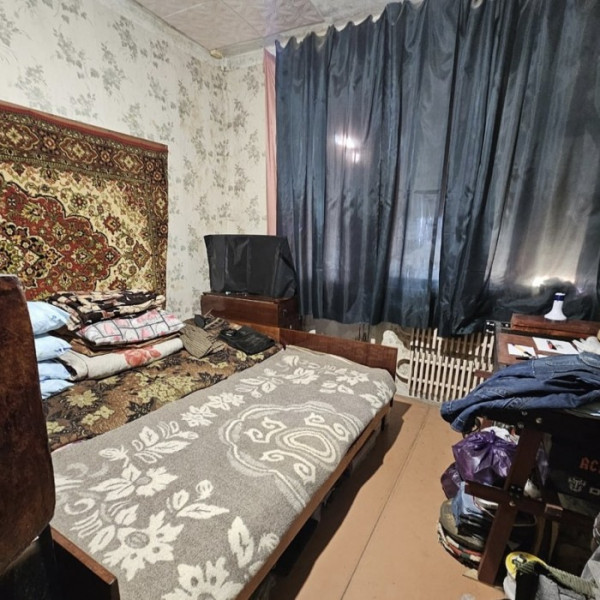 Продам 1к квартиру на кв. Заречный