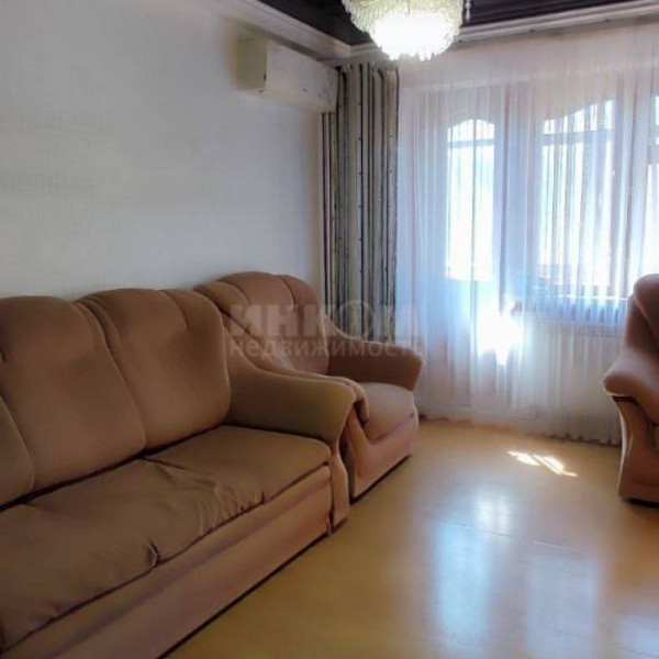 Фото Продам 3к квартиру на кв. Солнечный,3/5, а/о