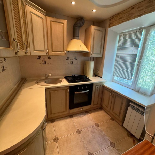 Продам 2-х комнатную квартиру кв. Волкова. Общая площадь 48 м2