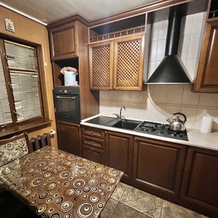 Продам 2 квартиры по цене 1ой,115м2