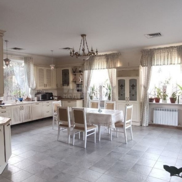 Фото Продам дом 319 м2 в городе Луганск улица Марленовская