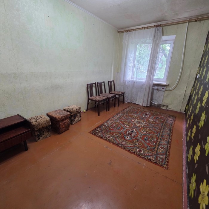 Фото Продам 3к кв. Комарова