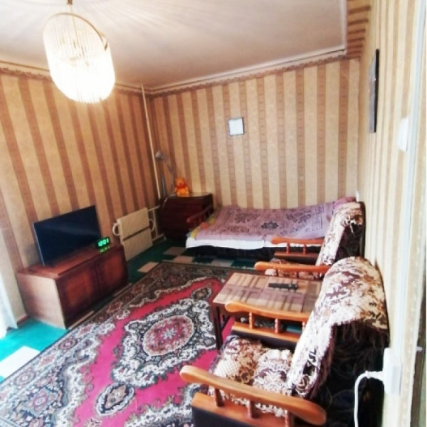 Фото № 7140 Продам 2х комн. квартиру в р-не маг. "Спорттовары"