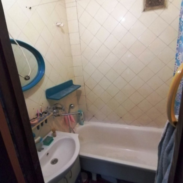 Фото № 7140 Продам 2х комн. квартиру в р-не маг. "Спорттовары"