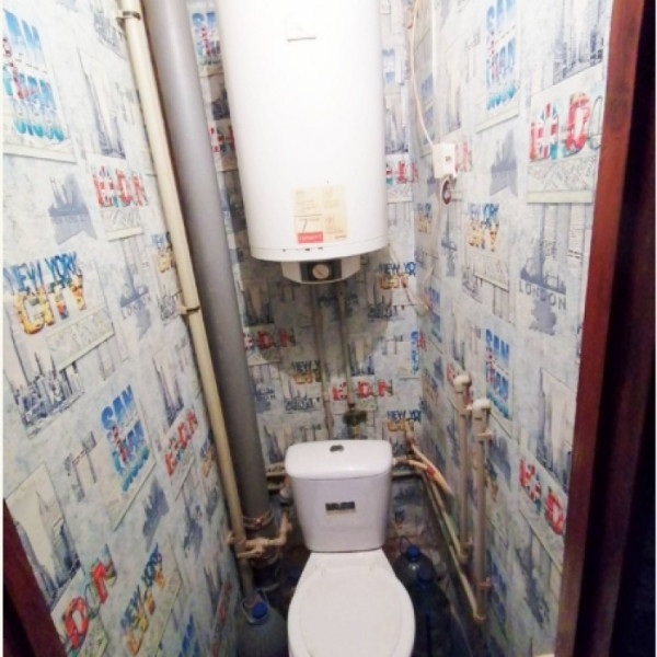 Фото № 7140 Продам 2х комн. квартиру в р-не маг. "Спорттовары"