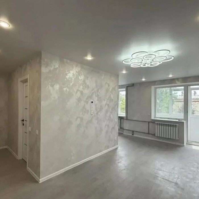 Фото Продам 2-х комн квартиру в Центре г Луганск кв ГБК